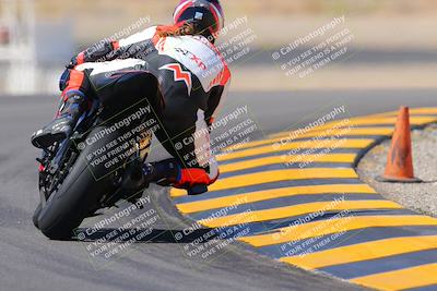 media/Oct-08-2022-SoCal Trackdays (Sat) [[1fc3beec89]]/Turn 11 Backside (1145am)/